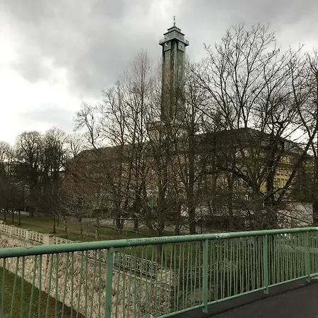 Zlatá-éra Hotel 3*