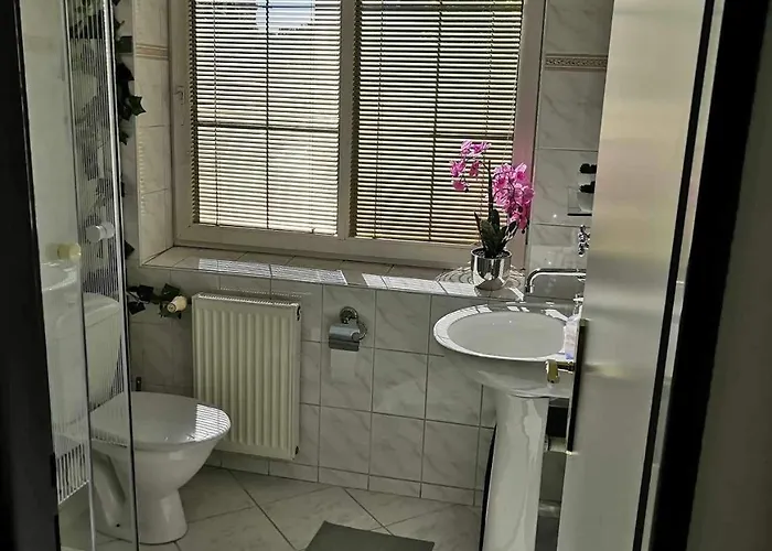 Zlata-era Готель